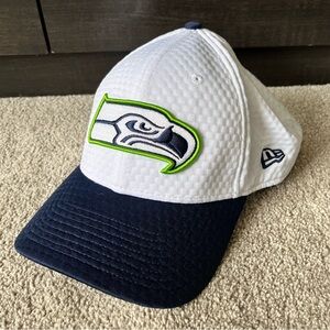 NWOT New Era Seattle Seahawks NFL Fullback Hat Size M/LG